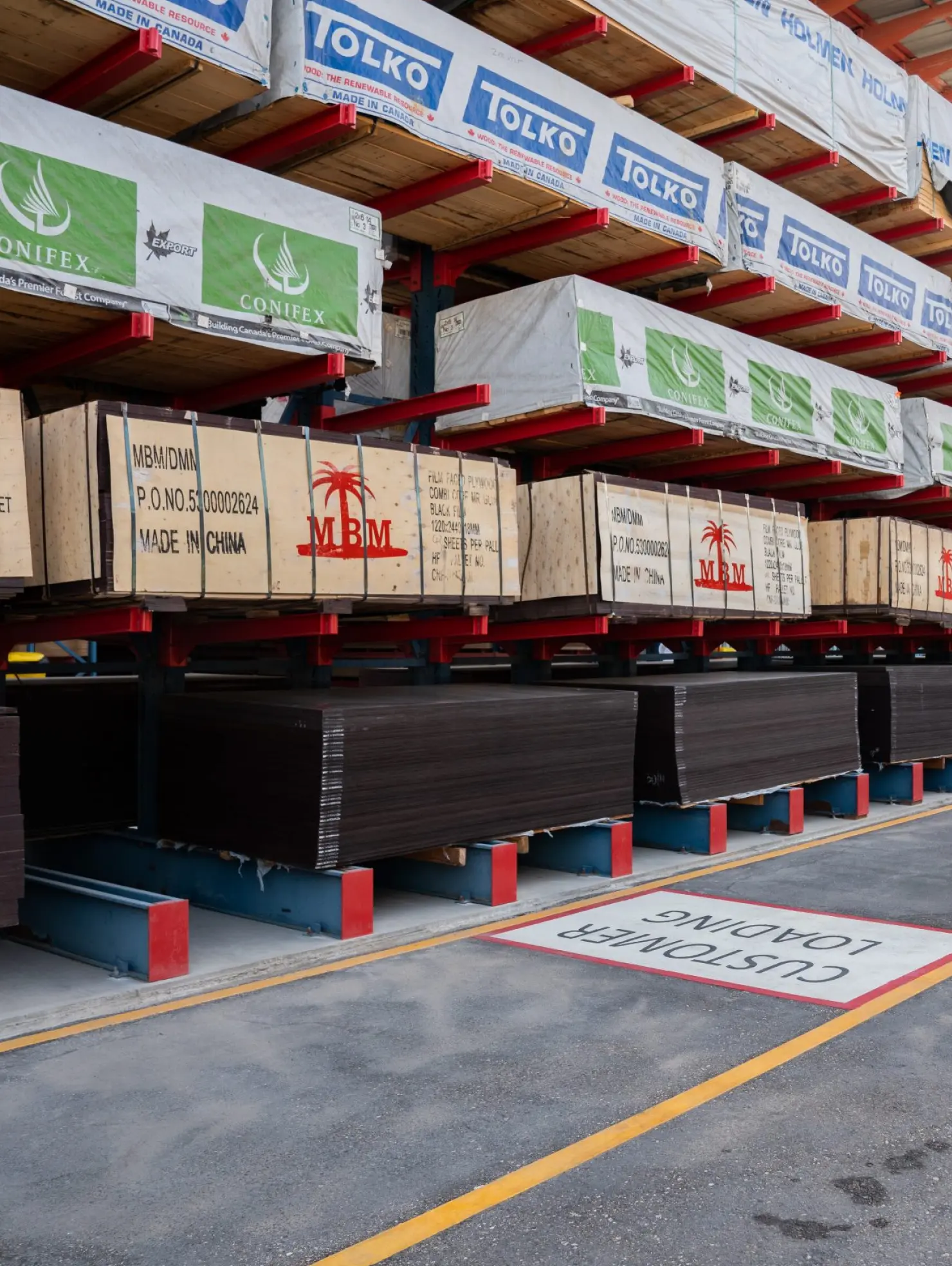 MOJAF team managing warehouse